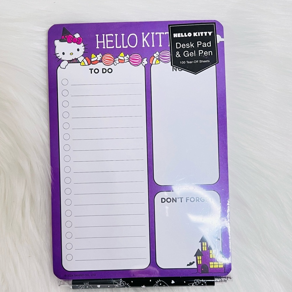 Hello‎ Kitty Halloween Desk Pad